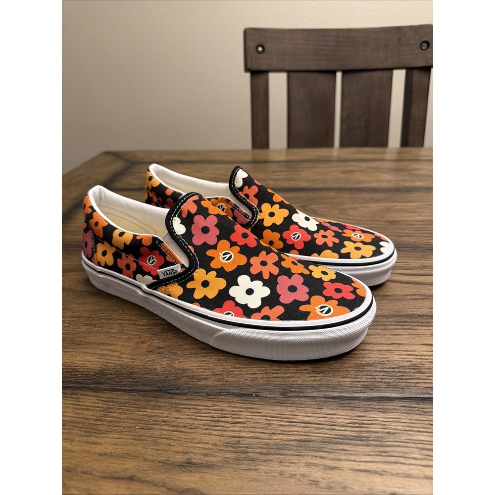 Vans Skate Shoes Black Floral Slip on Sz 11 Woman Flowers 70s Groovy Hippie